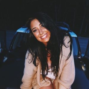 Meet your Posher, Kinzley